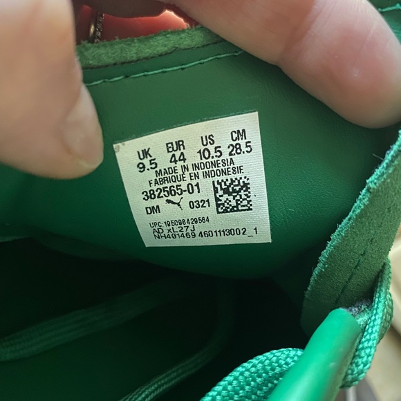 PUMA GREEN HARIBO SNEAKERS SIZE 9 & 1/2 MENS - Picture 4 of 7